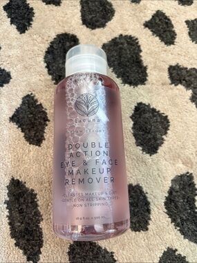 Lacuna Double Action Eye & Face Makeup Remover — Light Pink
